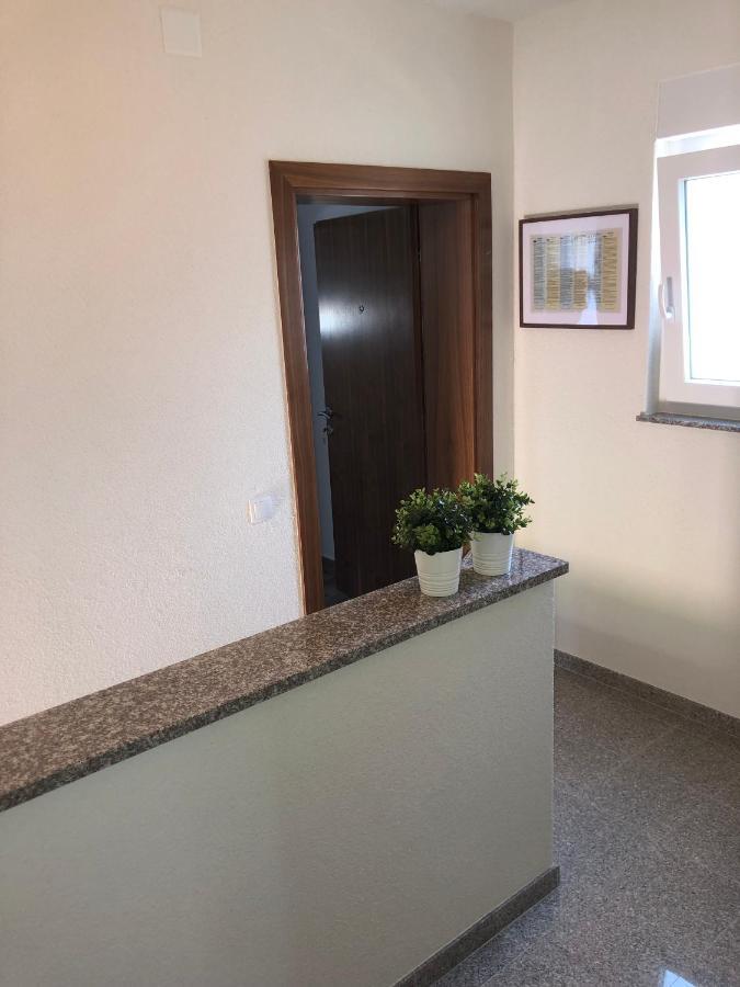 Apartmani Gavran Sukošan Esterno foto
